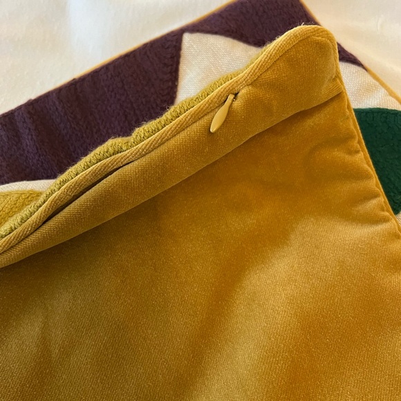 Pierre Frey Indiana Pillows - Set of 2 - Picture 6 of 7